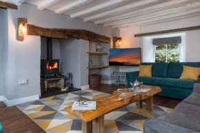 Farmhouse & Cottage at Geufron Farm - Dog friendly